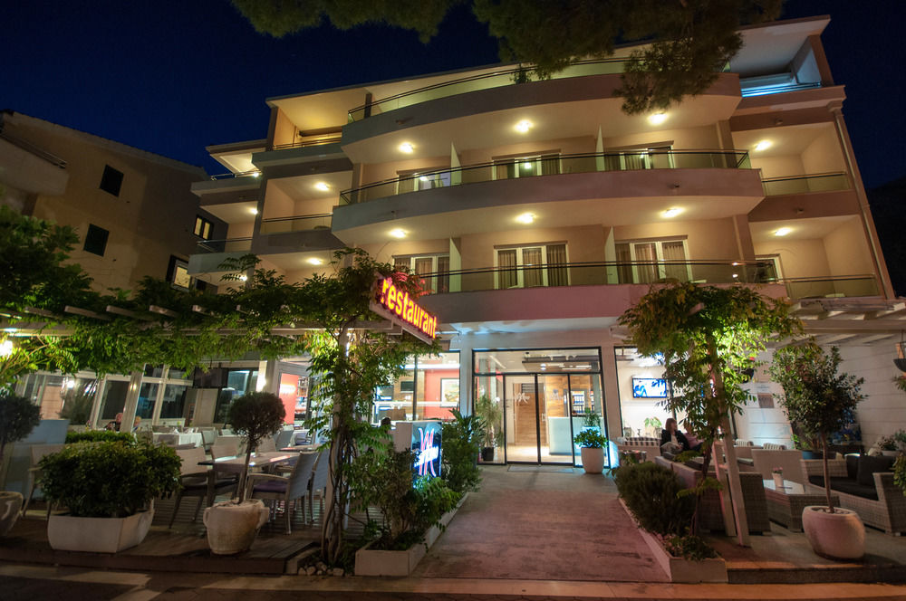 Hotel Maritimo Makarska Makarska Croatia thumbnail
